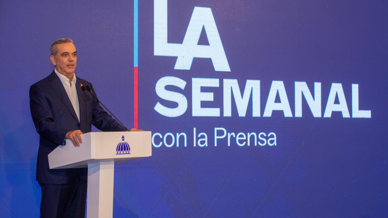 Presidente Abinader precisa estudiantes dominicanos deben tener prioridad sobre extranjeros