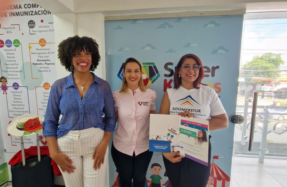 Cristina Rosario, Carolina García y Yenny Polanco Lovera.