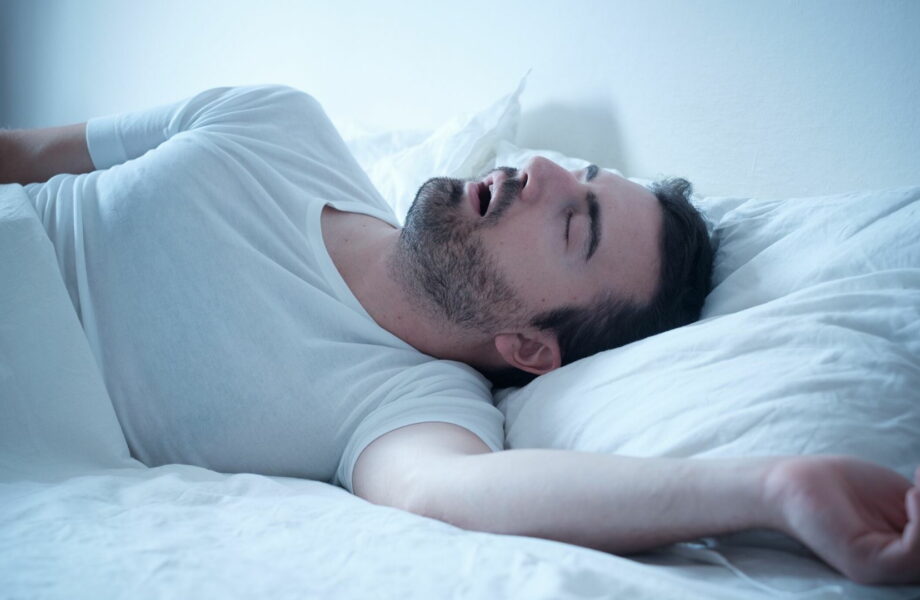 Muerte nocturna: 11 causas habituales por las que alguien puede morir mientras duerme