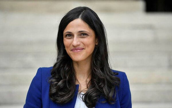 Abinader felicita a Éléonore Caroit por reelección como diputada en Asamblea Nacional Frances