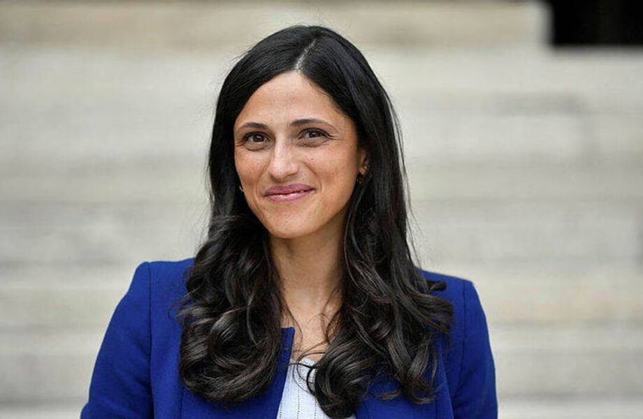 Éléonore Caroi