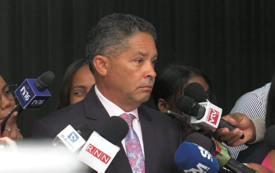 Eugenio Cedeño dice «quienes quieren que me disculpe son enemigas de las mujeres»