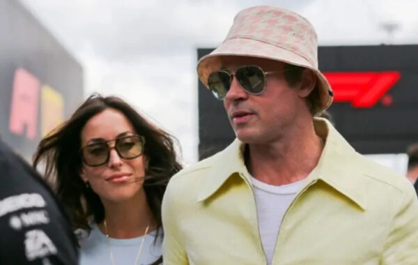 Brad Pitt se deja ver muy cariñoso con su novia en la Fórmula 1