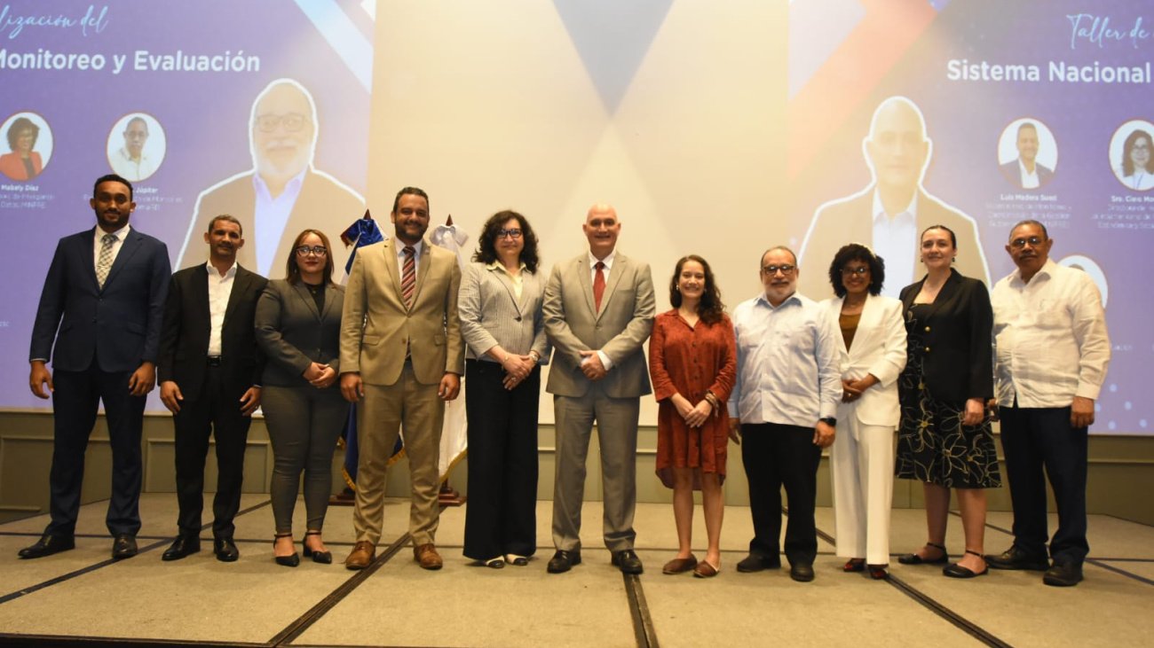 Ministerio de Economía fortalece capacidades del Sistema Nacional de Monitoreo y Evaluación del país