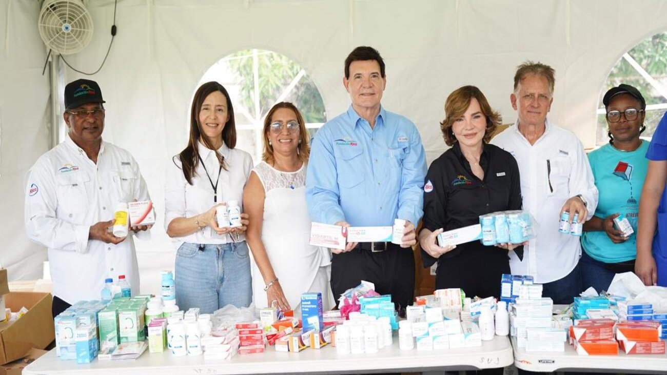 Supérate, Fundación Rica, SNS y CitiHope realizan operativo médico residentes Ensanche Carmelita