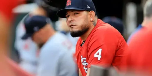 Aguilas Cibaeñas nombran a Yadier Molina como dirigente