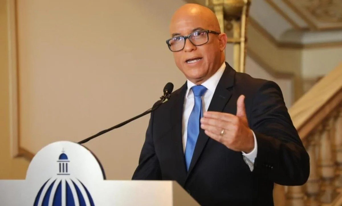 Homero Figueroa aclara alcance de equipo de prensa del presidente Abinader