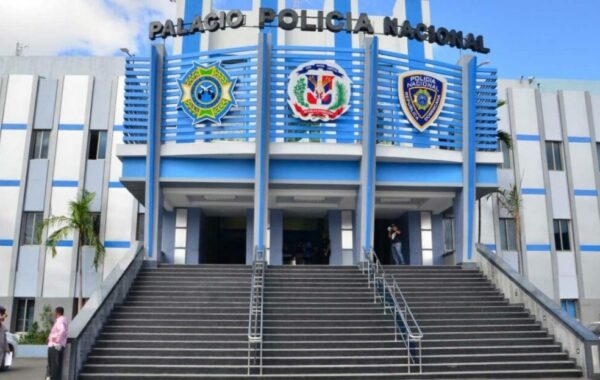 Arrestan hombre vinculado a sustracción de arma de reglamento de oficial superior en Santiago