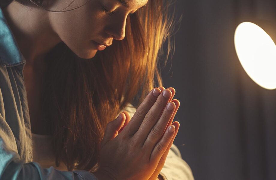 Oración de año nuevo; un inicio marcado por la espiritualidad