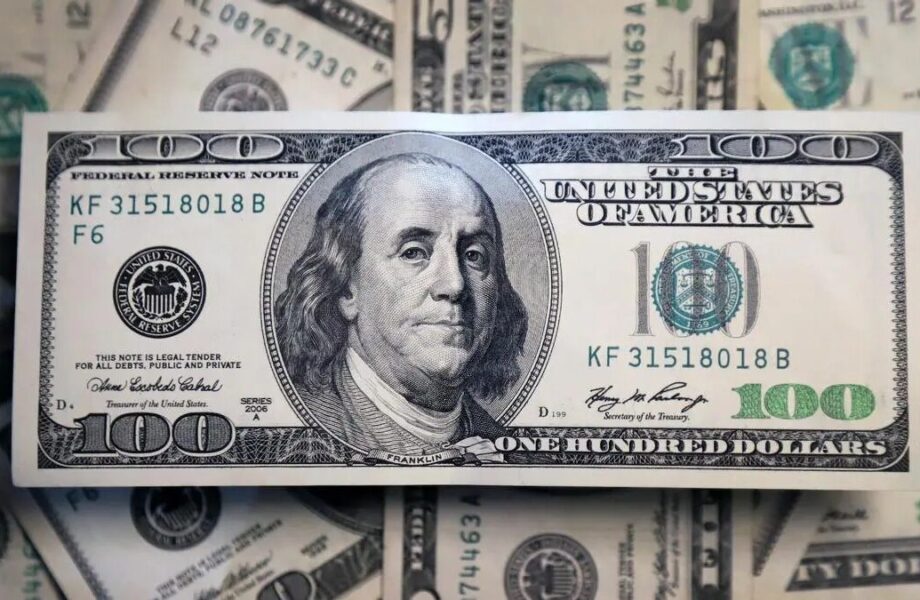 El dólar se dirige a su peor año desde 2017 con la atención del mercado en la Fed