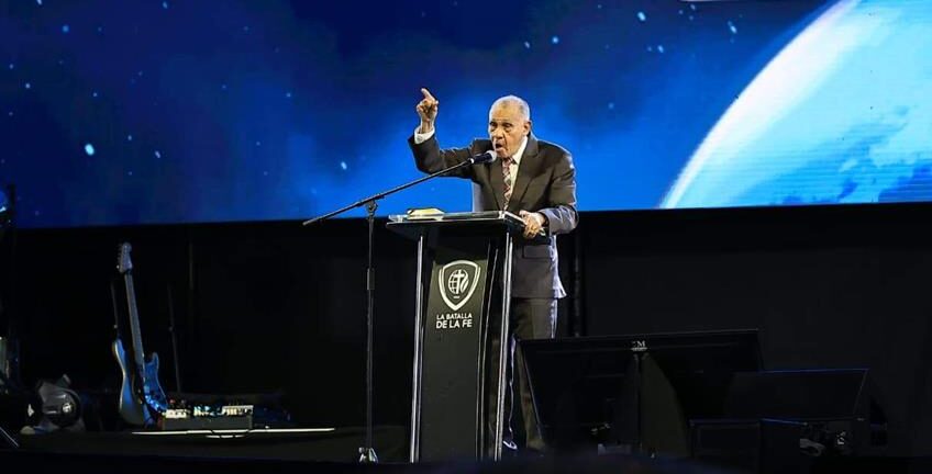 Pastor Ezequiel Molina: «Los millones que se robaron no cuentan delante del trono blanco»