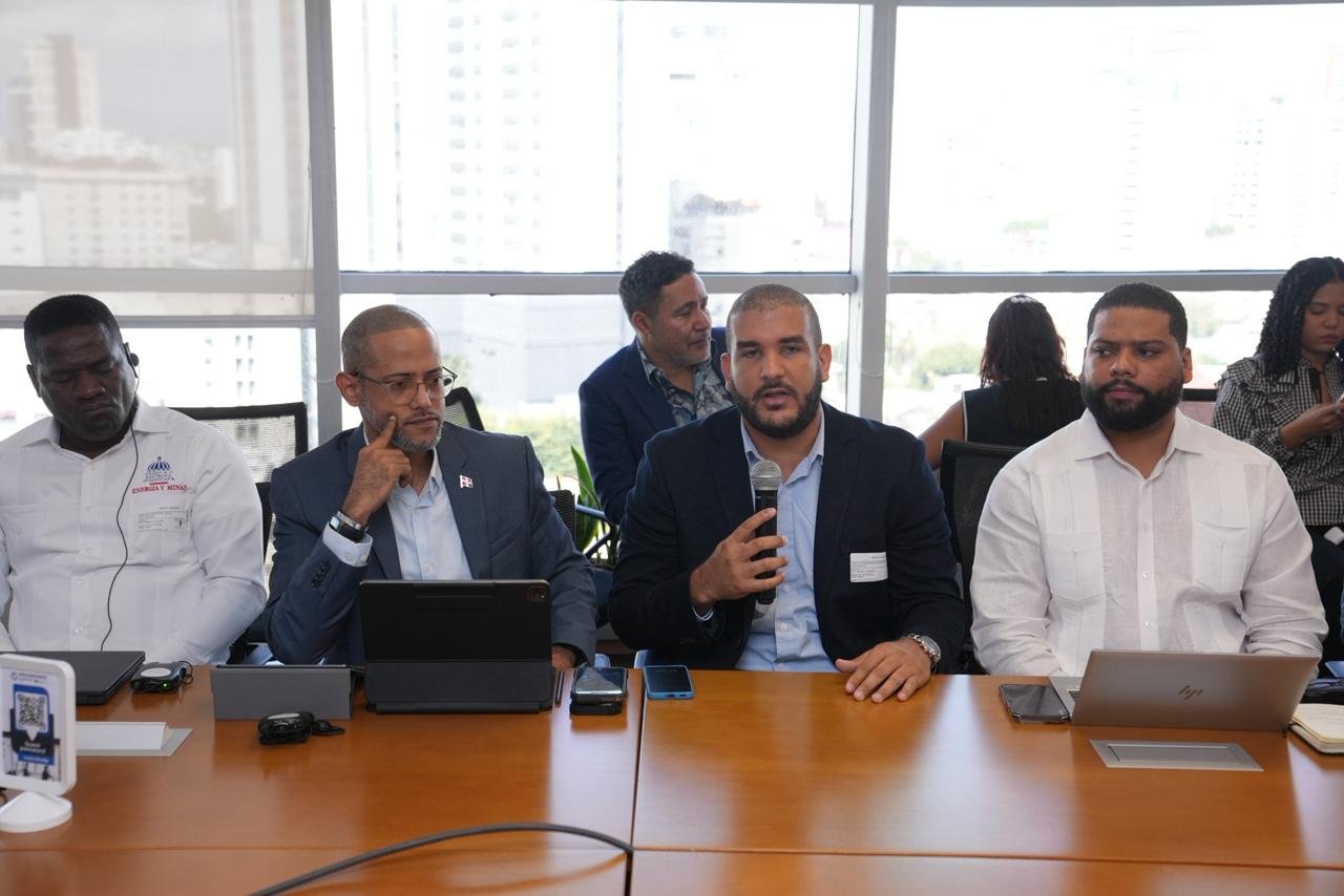 RD avanza en creación de nuevo modelo créditos de carbono para acelerar transición energética (2) David Vilar, especialista senior de Energía del Banco Mundial.