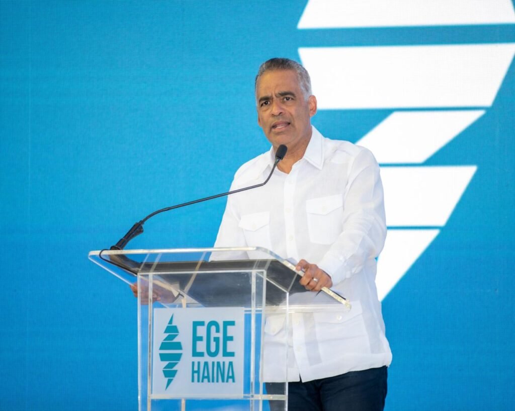 Presidente Abinader inaugura en Valverde la primera central híbrida eólica y solar del país | 5 | Presidente Abinader inaugura en Valverde la primera central híbrida eólica y solar del país - Noticias de hoy en República Dominicana | De Último Minuto
