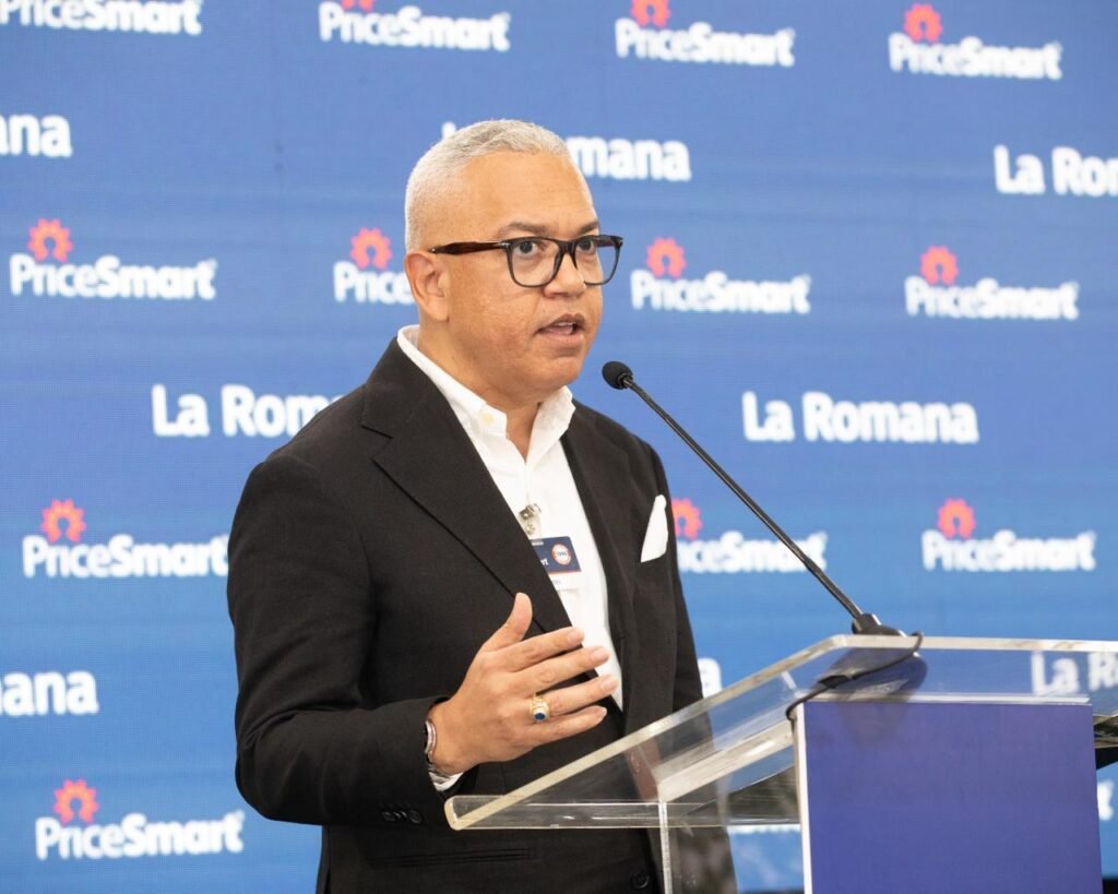 Abinader inaugura nueva sucursal de PriceSmart en La Romana; inversión supera los US$21 millones - Noticias de hoy en República Dominicana | De Último Minuto