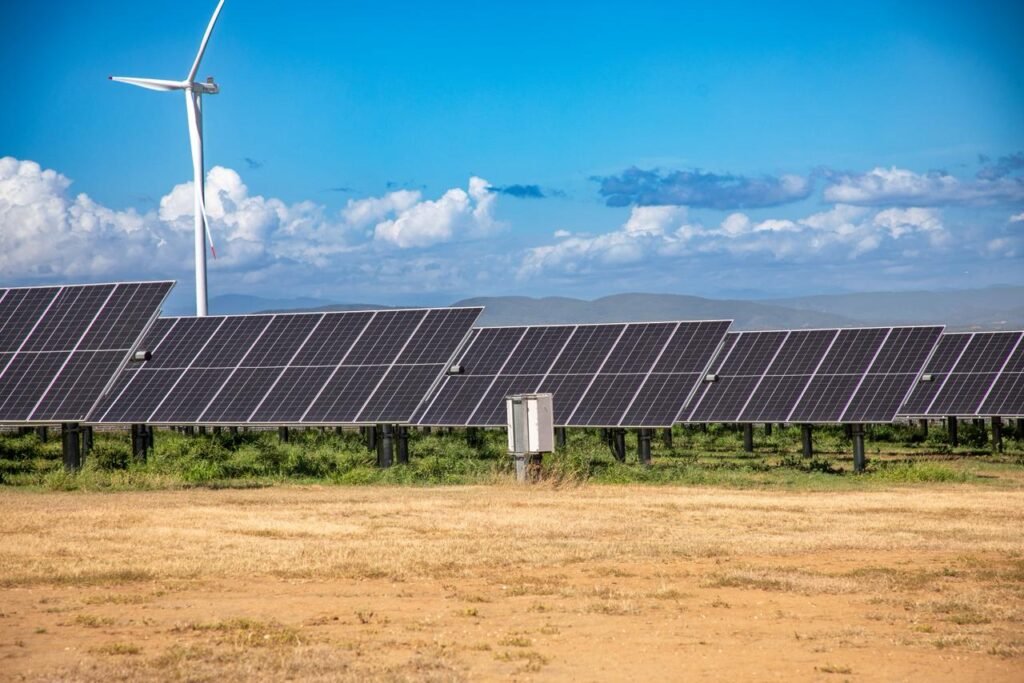 Presidente Abinader inaugura en Valverde la primera central híbrida eólica y solar del país | 3 | Presidente Abinader inaugura en Valverde la primera central híbrida eólica y solar del país - Noticias de hoy en República Dominicana | De Último Minuto