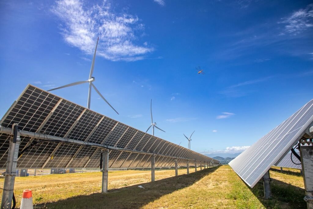 Presidente Abinader inaugura en Valverde la primera central híbrida eólica y solar del país | 2 | Presidente Abinader inaugura en Valverde la primera central híbrida eólica y solar del país - Noticias de hoy en República Dominicana | De Último Minuto