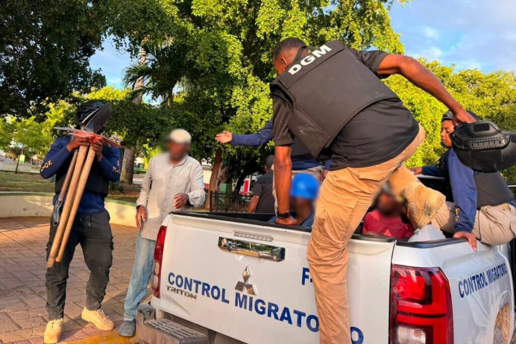 DGM reporta 2,056 indocumentados detenidos y 1,350 deportados - Noticias de hoy en República Dominicana | De Último Minuto