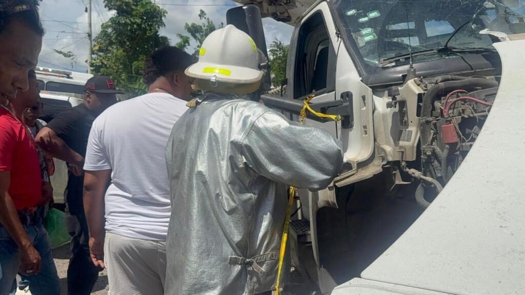 Tragedia: mujer muere aplastada por un camión y su hijo resultó gravemente herido en Tamboril, Santiago - Noticias de hoy en República Dominicana | De Último Minuto