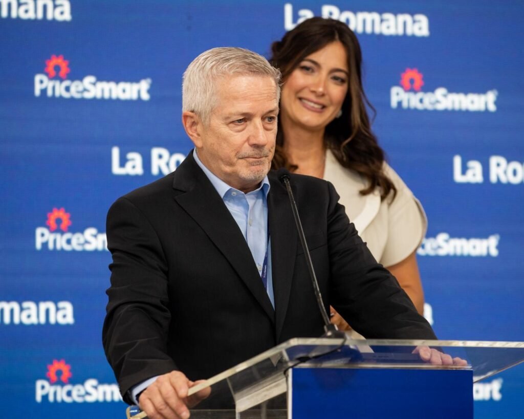 Abinader inaugura nueva sucursal de PriceSmart en La Romana; inversión supera los US$21 millones - Noticias de hoy en República Dominicana | De Último Minuto