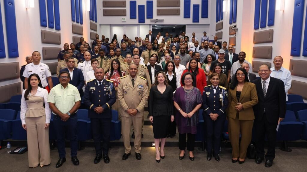 Ministerio de la Mujer pone en marcha Consulta Nacional de Hombres para prevenir violencia contra las mujeres - Noticias de hoy en República Dominicana | De Último Minuto