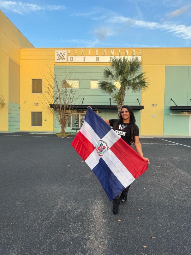 Luchadora dominicana firma con la WWE y da un paso histórico en su carrera | 2 | Luchadora dominicana firma con la WWE y da un paso histórico en su carrera - Noticias de hoy en República Dominicana | De Último Minuto