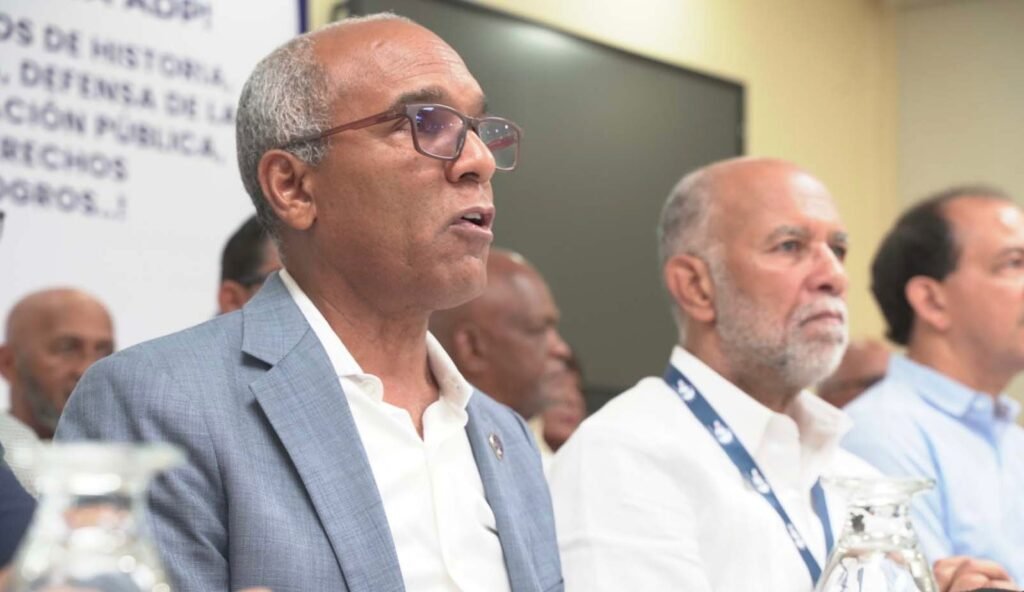 ADP, FAPROUASD y otras entidades convocan seminario nacional sobre reforma educativa | 3 | ADP, FAPROUASD y otras entidades convocan seminario nacional sobre reforma educativa - Noticias de hoy en República Dominicana | De Último Minuto