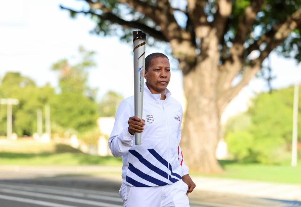Presidente Abinader oficializa inicio de la ruta de la antorcha hacia los Juegos Santo Domingo 2026 - Noticias de hoy en República Dominicana | De Último Minuto