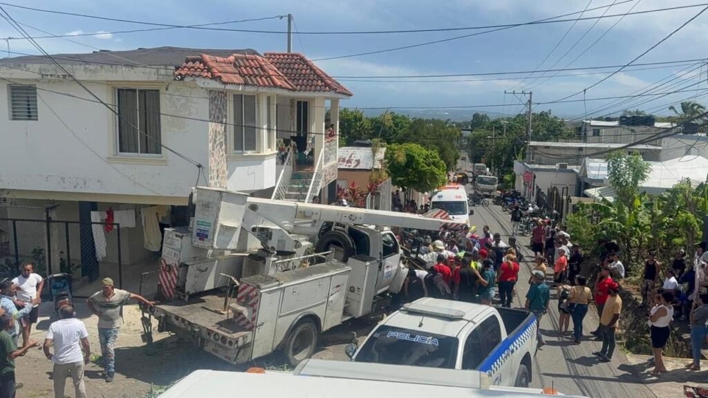 Tragedia: mujer muere aplastada por un camión y su hijo resultó gravemente herido en Tamboril, Santiago - Noticias de hoy en República Dominicana | De Último Minuto
