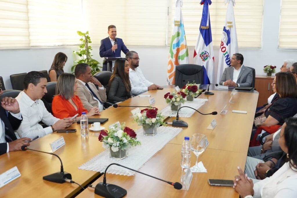 Proindustria y Consejo Empresarial de Santo Domingo Norte firman alianza para impulsar el desarrollo industrial - Noticias de hoy en República Dominicana | De Último Minuto