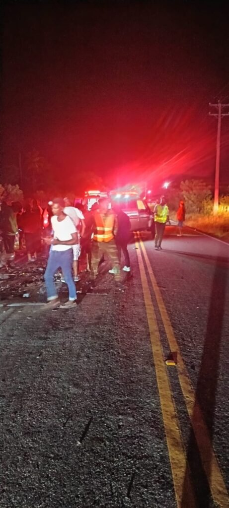 Dos franceses mueren y cinco resultan heridos en accidente en El Catey - Noticias de hoy en República Dominicana | De Último Minuto