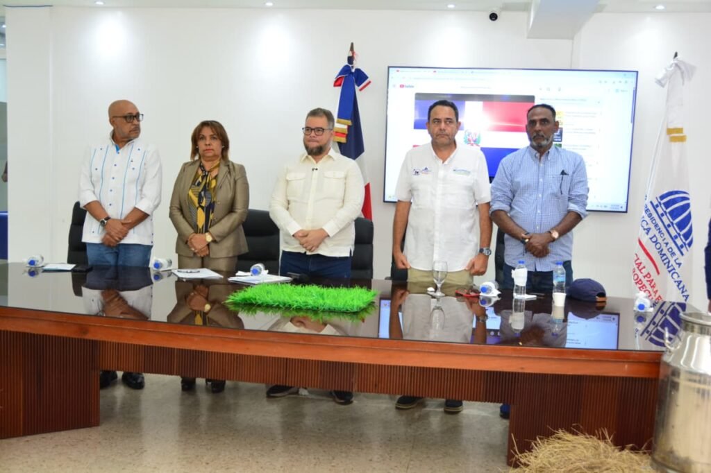 FEDA impulsa la ganadería sustentable con programa que beneficia a 2,500 productores | 2 | FEDA impulsa la ganadería sustentable con programa que beneficia a 2,500 productores - Noticias de hoy en República Dominicana | De Último Minuto