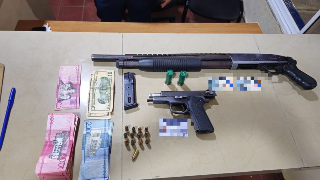Policía ocupa armas ilegales, recupera motocicletas robadas y ejecuta arrestos en Santo Domingo Norte | 2 | Policía ocupa armas ilegales, recupera motocicletas robadas y ejecuta arrestos en Santo Domingo Norte - Noticias de hoy en República Dominicana | De Último Minuto