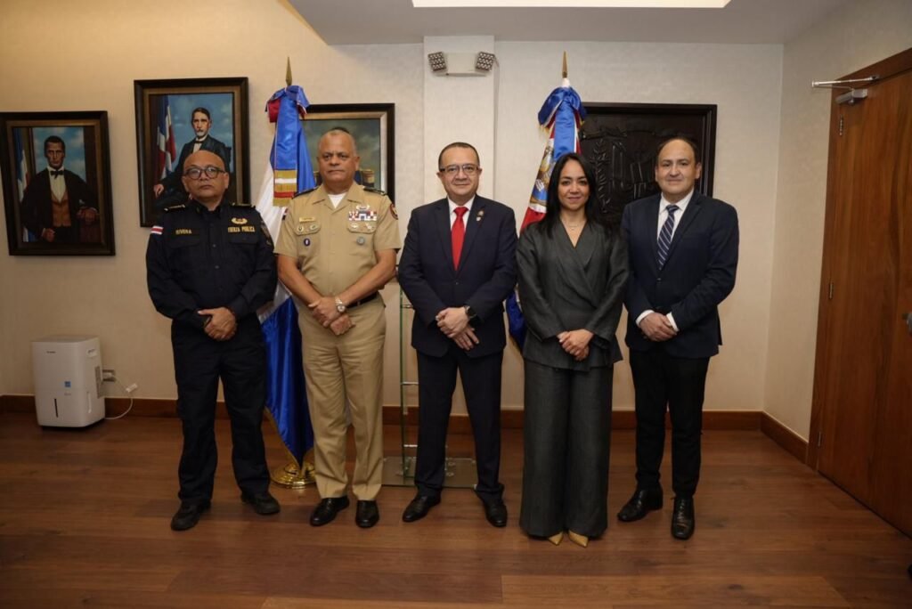 Ministro de Seguridad de Costa Rica visita RD | 4 | Ministro de Seguridad de Costa Rica visita RD - Noticias de hoy en República Dominicana | De Último Minuto