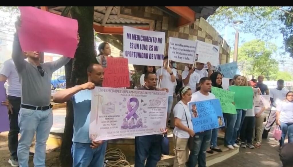 Pacientes con colitis y Crohn denuncian crisis por falta de medicamentos de alto costo en Santiago | 3 | Pacientes con colitis y Crohn denuncian crisis por falta de medicamentos de alto costo en Santiago - Noticias de hoy en República Dominicana | De Último Minuto