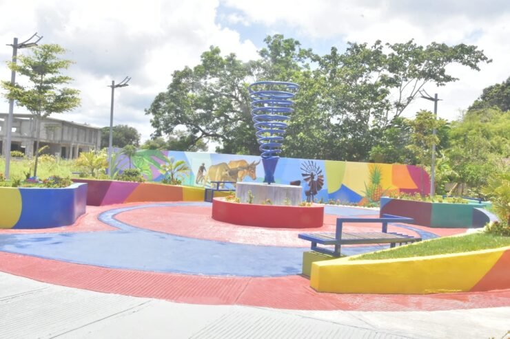 Junta Municipal de Angelina inaugura parque en El Remolino y entrega cancha y capilla remodelada en El Limoncito