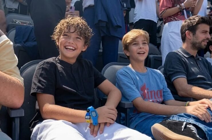 Piqué llevó a sus dos hijos a disfrutar show del medio tiempo de Shakira en Mundial de Fútbol