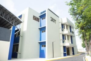 Nuevo edificio de postgrado de la UASD en San Cristóbal