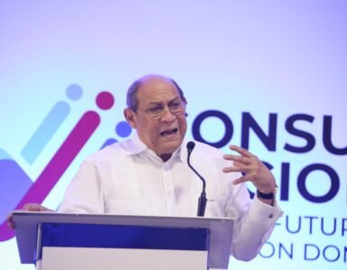 Santos Badía plantea reorganizar el sistema educativo en cuatro subsistemas Santos Badía plantea reorganizar el sistema educativo en cuatro subsistemas