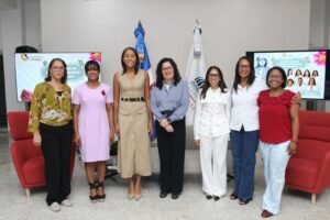Mujeres periodistas dominicanas en el IV FORO de Ciudadanía Femenina. (Fuente externa).