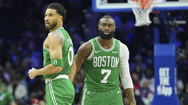 Tatum: «Es raro» no ser compañero de equipo de Brown