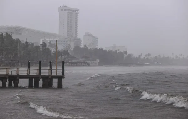 La tormenta tropical Marie se forma frente a las costas del Pacífico de México
