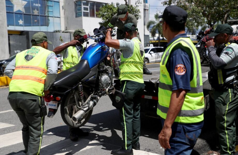 INTRANT y DIGESETT intensifican operativos contra motociclistas que infringen la Ley de Tránsito