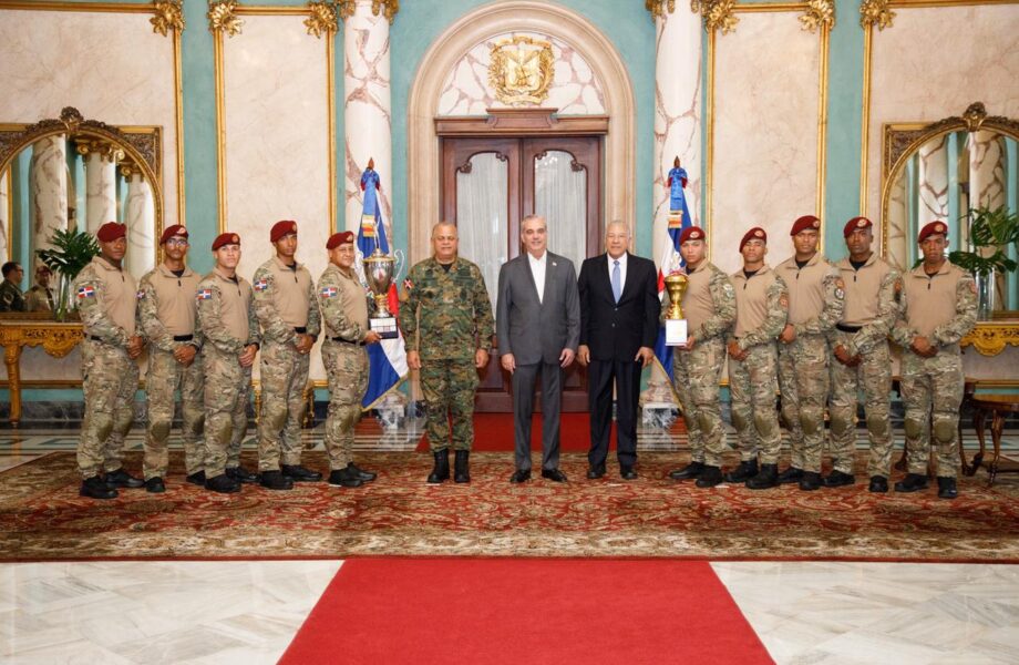 Presidente Abinader recibe a campeones dominicanos de Fuerza Comando Paraguay 2026